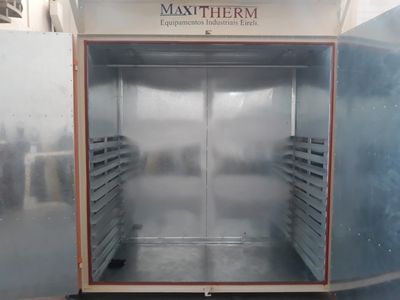 Forno industrial para secagem de componentes